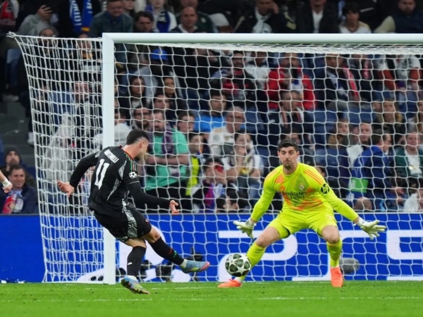 Real Madrid Disingkirkan Arsenal, Courtois Kritik Timnya