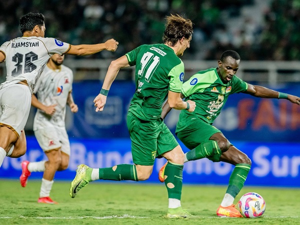Penyerang Persebaya Surabaya, Flavio Junior