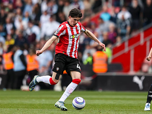 Jay Robinson Bangga Jalani Debut Premier League Bersama Southampton