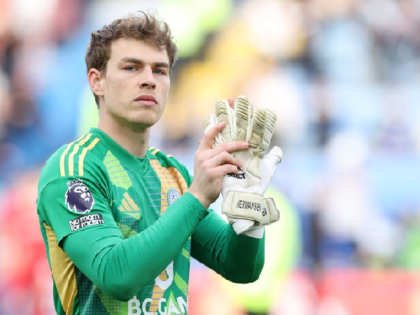 Kiper Leicester City, Mads Hermansen