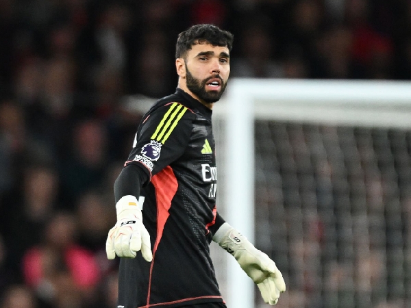 Oliver Glasner mengindetifikasi kelemahan kiper Arsenal, David Raya