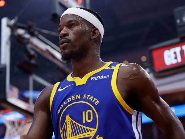 Keputusannya kemungkinan akan tergantung pada toleransi rasa sakit Jimmy Butler dan seberapa baik tubuhnya merespons pengobatan. (Foto: AP)