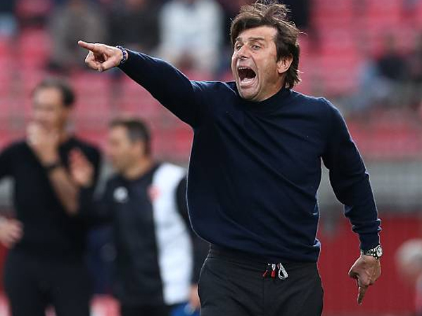 Antonio Conte Dirikan Perusahaan di Turin, Pertanda Tinggalkan Napoli?