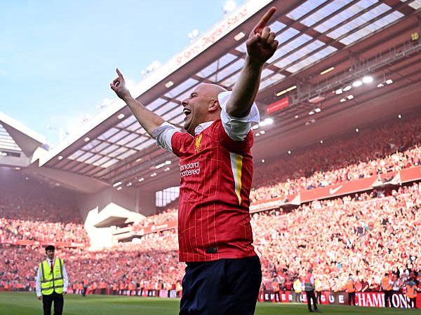 Liverpool Juara Liga, Arne Slot Kenang Momen Emosional Saat Tiba di Anfield