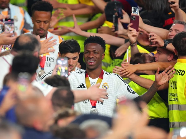 Real Madrid Belum Menyerah Kejar Trofi La Liga