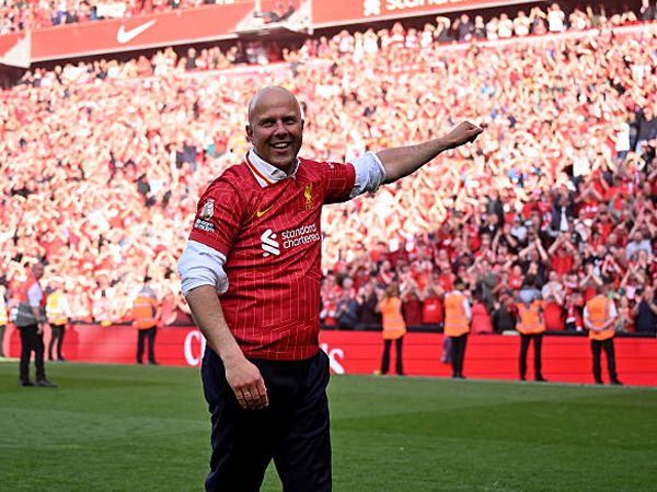 Arne Slot Soroti Konsistensi Sebagai Kunci Sukses Liverpool Raih Gelar Liga