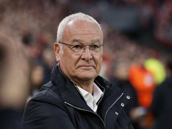 Meski sudah dipastikan bakal mengisi posisi dewan penasihat senior di AS Roma musim depan, Claudio Ranieri mengaku belum tahu soal jobdesk posisi barunya nanti / via Getty Images