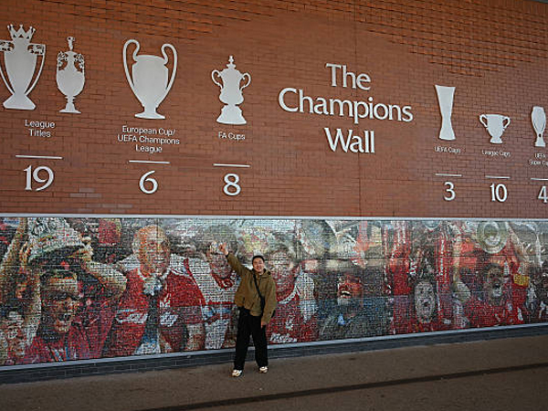 Liverpool Raih Gelar Liga ke-20, The Reds Perbarui Tembok Juara di Anfield