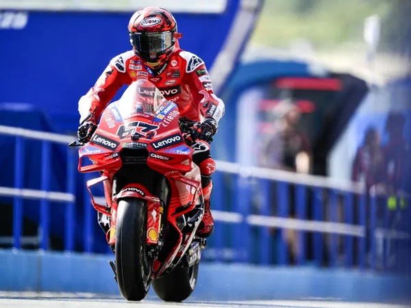 Bagnaia Kesulitan Menyalip Kecepatan Motor Quartararo di Jerez