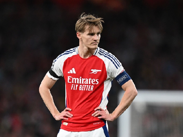 Kapten Arsenal, Martin Odegaard, dikritik habis-habisan usia penampilannya melawan PSG