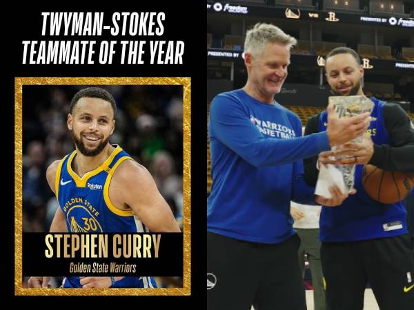 Stephen Curry (kanan) menerima trofi Twyman-Stokes Teammate of the Year dari pelatih Steve Kerr. (Foto: Youtube)