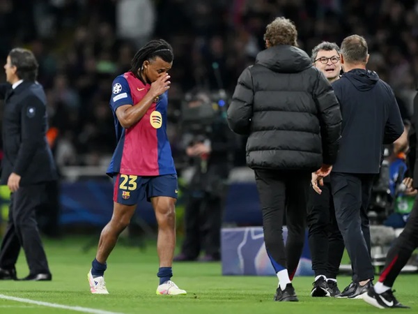 Barcelona Konfirmasi Cedera yang Dialami Jules Kounde