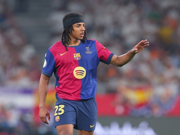 Barcelona Tanpa Kounde Saat Lawan Inter dan Real Madrid