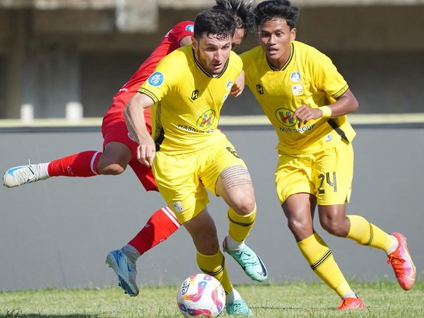 Gelandang Barito Putera, Lucas Morelatto