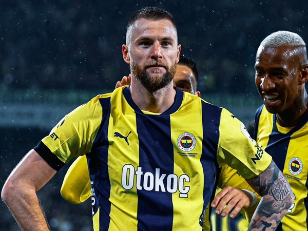 Bek incaran Lazio