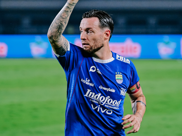 Gelandang Persib, Marc Klok