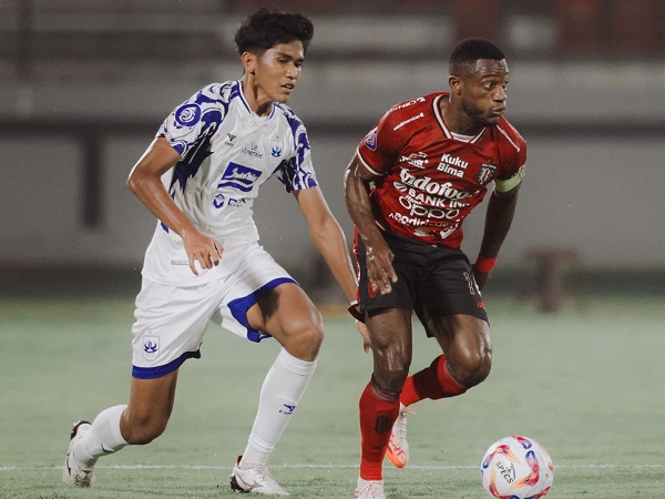 Winger Bali United, Privat Mbarga jadi kapten tim untuk pertama kali