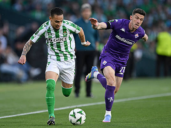 Takluk di Leg Pertama, Robin Gosens Nilai Fiorentina Masih Punya Harapan
