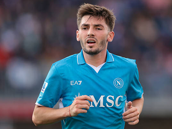 Billy Gilmour Ceritakan Kehidupannya di Napoli dan Adaptasi di Serie A