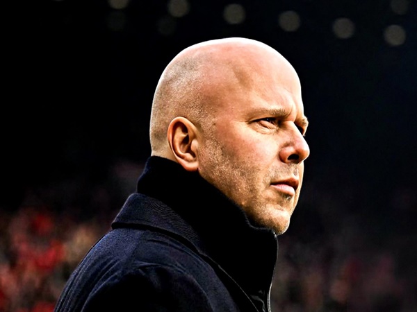 Liverpool incar dua gelandang Lazio