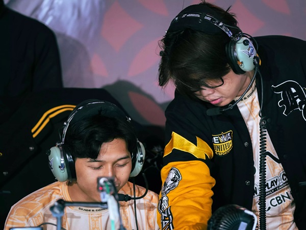 Dewa United Esports Berhasil Tekuk NAVI di MPL ID Pekan Keenam