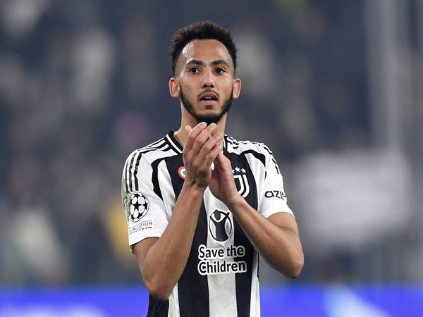 Gara-gara sering bikin blunder padahal direkrut dengan harga yang lumayan, Lloyd Kelly dicap sebagai rekrutan terburuk sepanjang masa Juventus / via Getty Images