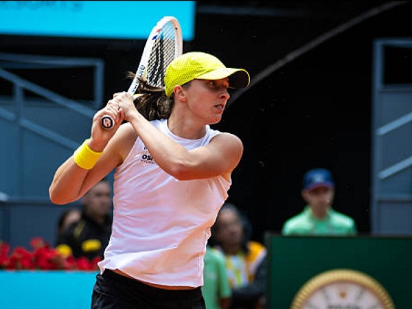 Bagi Jim Courier, Pernyataan Terakhir Iga Swiatek Cukup Mengkhawatirkan