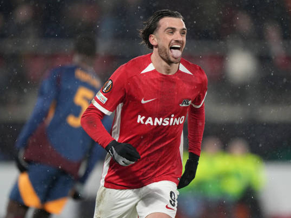 Promosi ke Premier League, Leeds United Bidik Troy Parrott