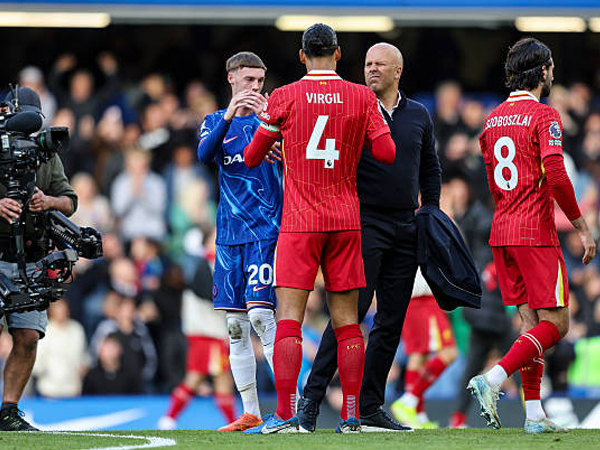 Chelsea Tundukkan Liverpool, Arne Slot Akui Ketimpangan di Momen Krusial