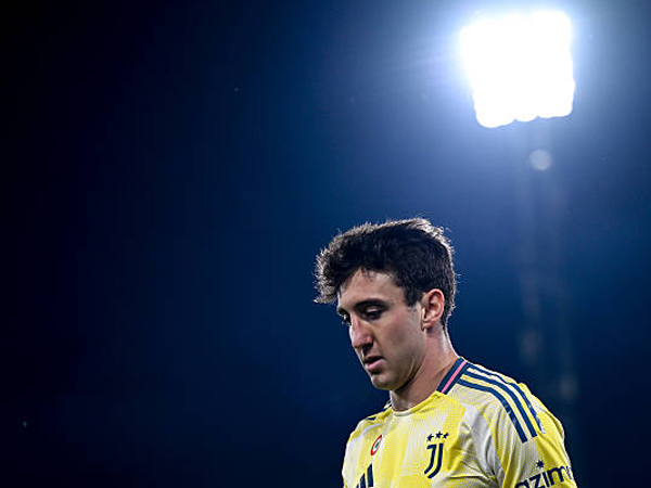 Krisis Bek, Cedera Andrea Cambiaso Tambah Penderitaan Juventus