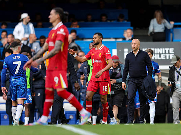 Liverpool Kalah dari Chelsea, Arne Slot Jelaskan Keputusan Taktisnya