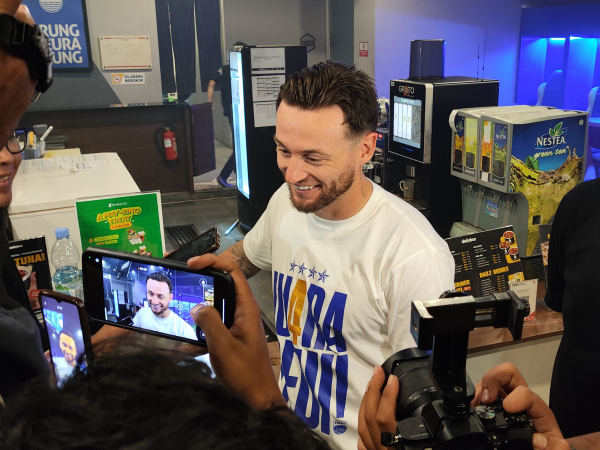 Kapten Persib, Marc Klok