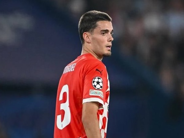 Defender incaran Atletico Madrid