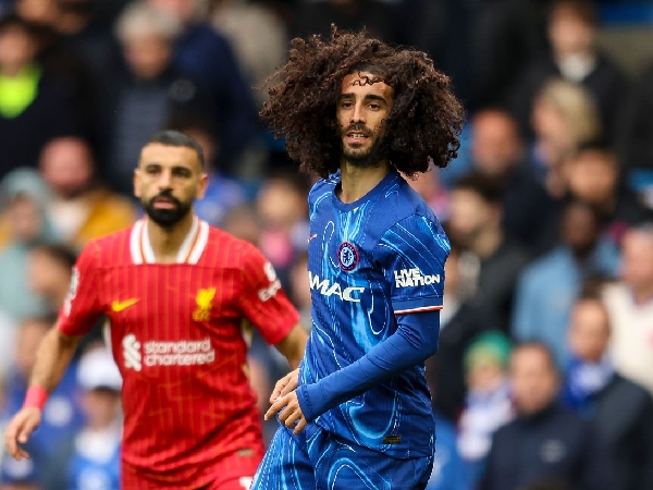 Marc Cucurella membantu Chelsea mengalahkan Liverpool 3-1 di Stamford Bridge, Ahad (4/5)