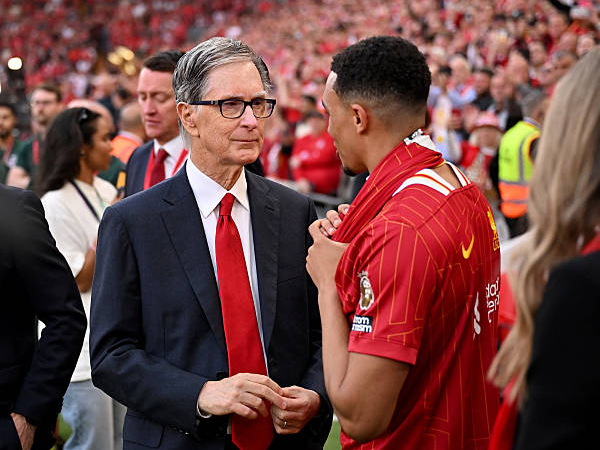 Momen Emosional Antara Pemilik Liverpool dan Alexander-Arnold Terungkap