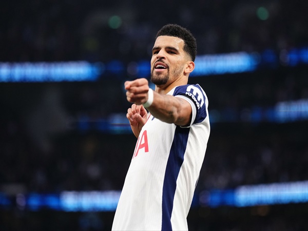 Striker Tottenham