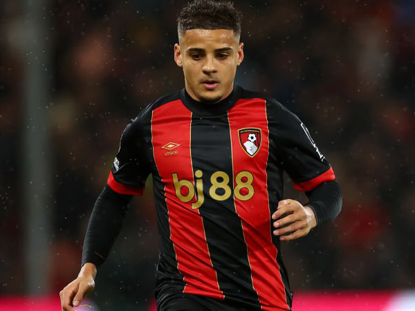 Max Aarons