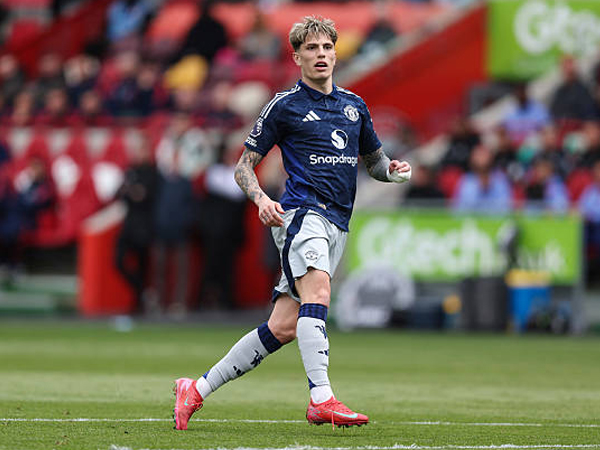 Manchester United Pasang Harga Segini untuk Alejandro Garnacho