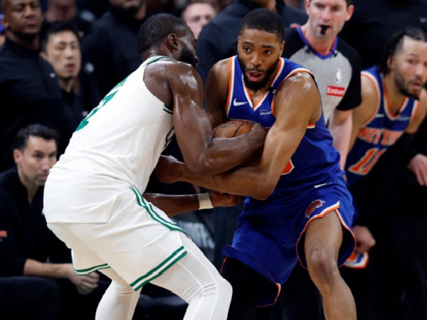Mikal Bridges Ungkap Kunci Keberhasilan Menjaga Jaylen Brown