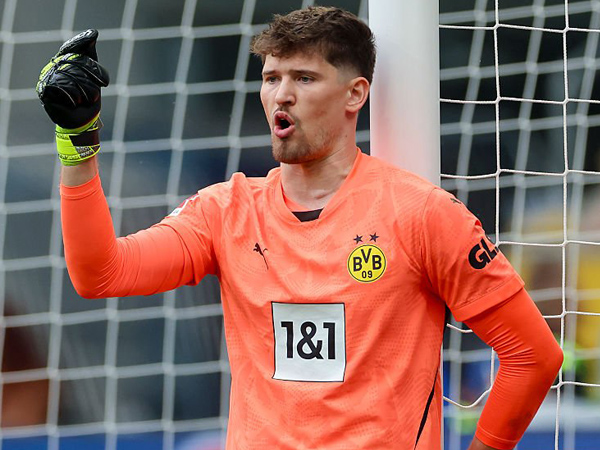 Gregor Kobel.