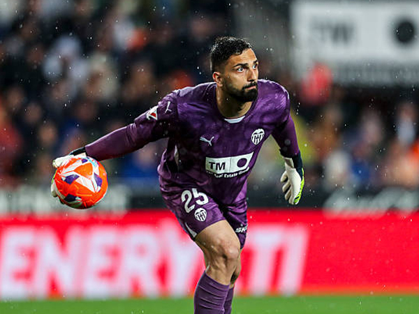 Liverpool Tidak Akan Pinjamkan Giorgi Mamardashvili Lagi