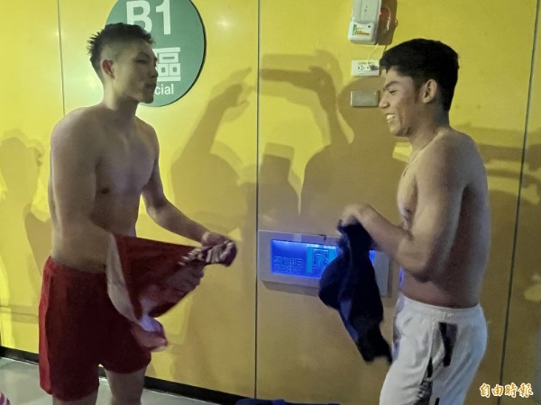 Chou Tien Chen Beberkan Alasan Menyentuh Tukar Kaos Bersama Zaki Ubaidillah