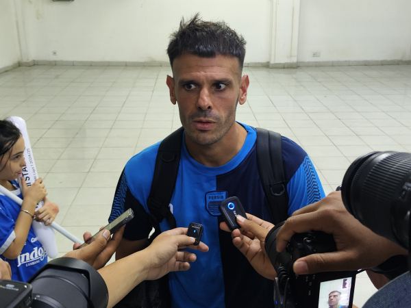 Gelandang Persib, Tyronne del Pino