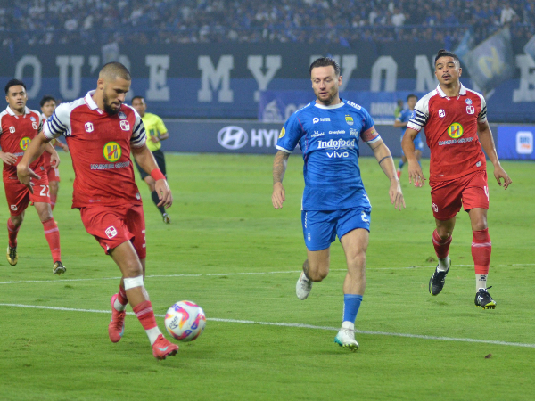 Kapten Persib, Marc Klok