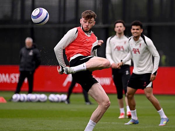 Dapat Dukungan Arne Slot, Liverpool Dorong Conor Bradley Naik Kelas