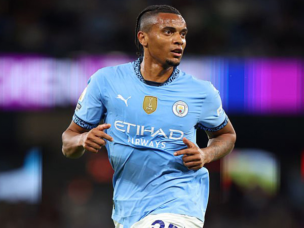 Manuel Akanji.