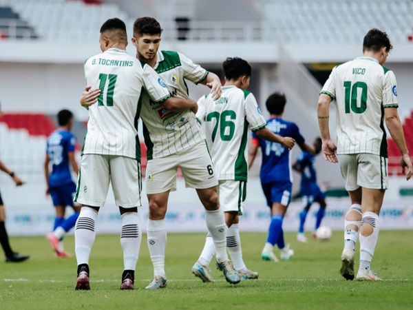 Penyerang PSS Sleman, Gustavo Tocantins mencetak dua gol ke gawang PSIS Semarang
