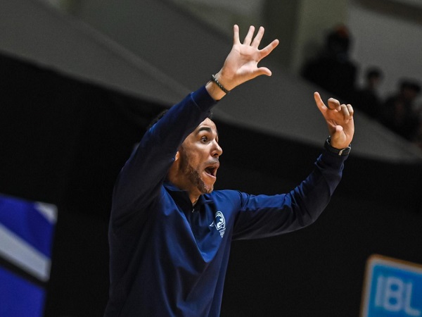 David Singleton tidak mau sombong meski Prawira tumbangkan Hawks.