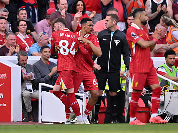 Kondisi Conor Bradley Buat Arne Slot Harus Masukkan Trent Alexander-Arnold