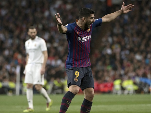 Legenda Barcelona Kagum dengan Perkembangan Luis Suarez